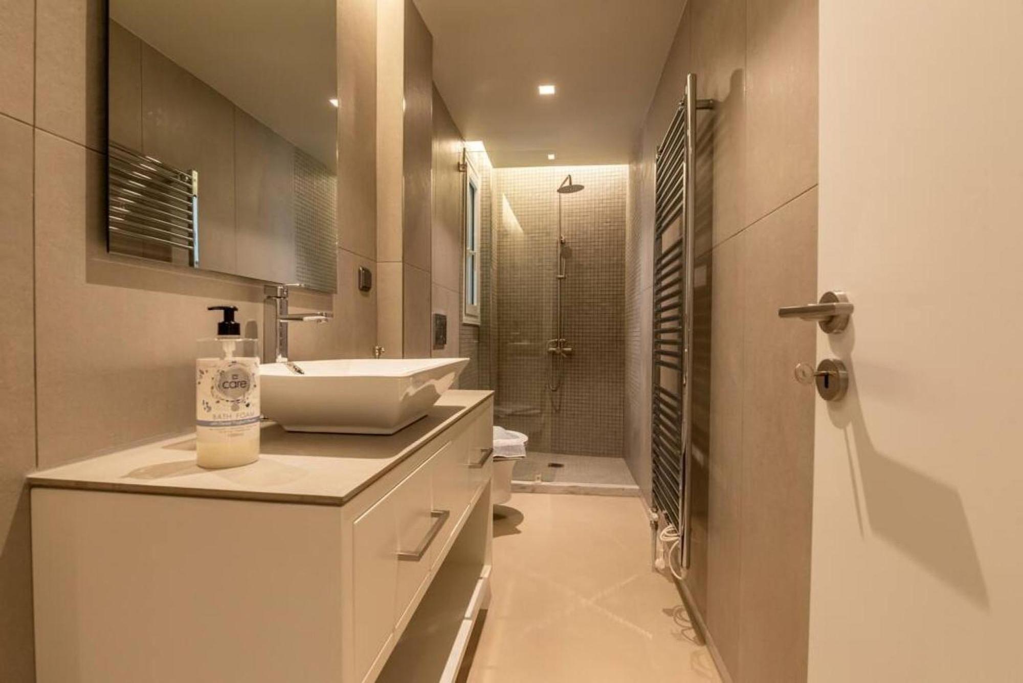 Luxurious Apartment In Acropolis Atenas Exterior foto